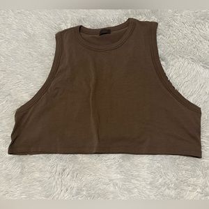 SKIMS Boyfriend crop tank. Never worn! In perfect condition. Oxide